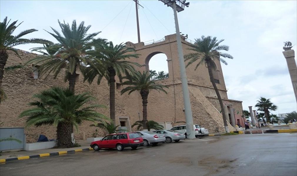 «غارديان»: طرابلس أصبحت مدينتين بعد سيطرة فجر ليبيا 