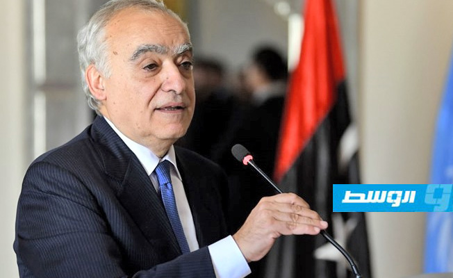غسان سلامة يرد على التحذير من «حرب الاعتمادات»