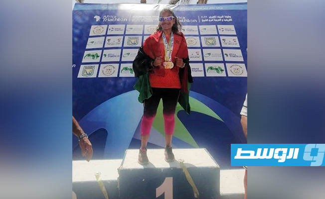 تتويج ملاك محمود في البطولة العربية للترايثلون (إنترنت)