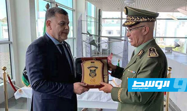 وكيل «داخلية الوفاق» يبحث في الجزائر تفعيل التعاون الأمني بين البلدين