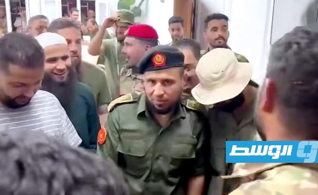 آمر «اللواء 444» محمود حمزة يحذف منشورا عن ملابسات احتجازه