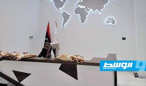 رئيس الحكومة الموقتة يفتتح المقر الجديد لبلدية بنغازي