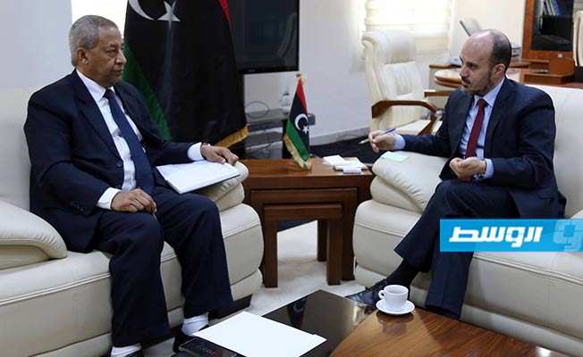 «الرئاسي» يوجه بالتعامل مع البلديات التابعة لحكومة الوفاق فقط
