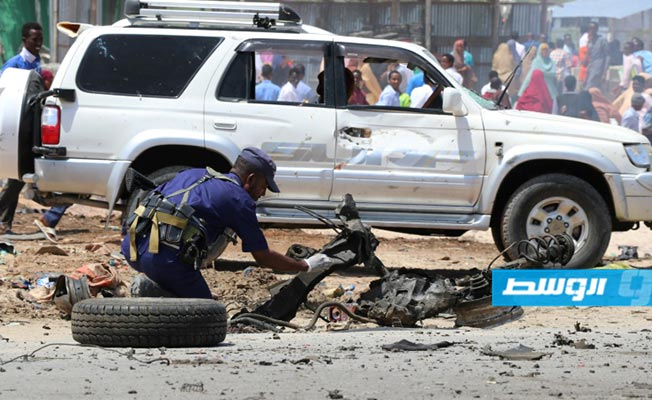 مقتل عناصر من القوات الخاصة الصومالية وإصابة ضابط أميركي في انفجار
