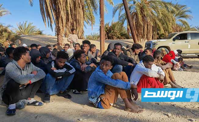 تحرير 120 مهاجرا من أحد المنازل في تازربو جنوب شرق ليبيا