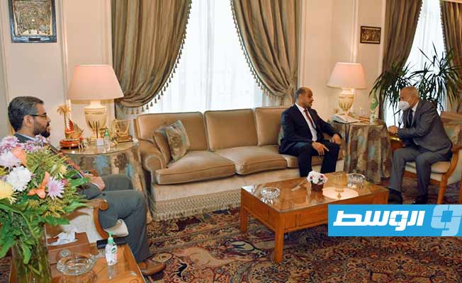 لقاء الجويفي مع الأمين العام لجامعة الدول العربية بالقاهرة. الخميس 26 مايو 2022. (وزارة الرياضة)