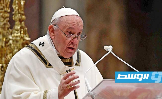بابا الفاتيكان يدعو إلى وقف «دوامة العنف» في الشرق الأوسط