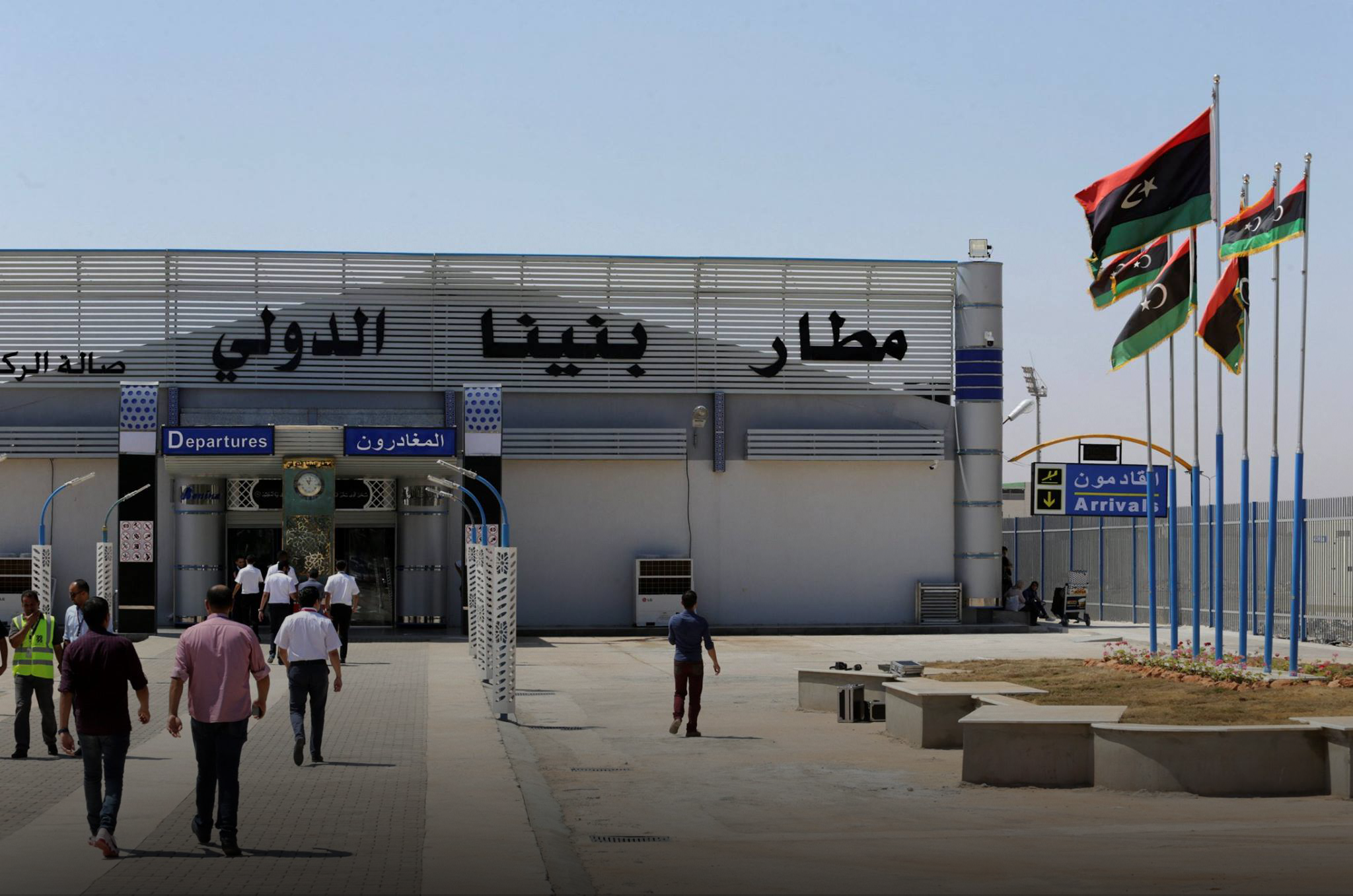 إدارة مطار بنينا: «مصر للطيران» تقدمت بطلب إعادة رحلاتها إلى بنغازي