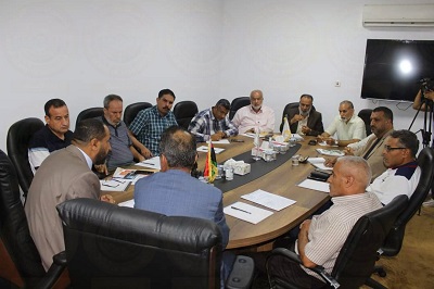 جانب من اجتماع بمقر فرع هيئة الرقابة الإدارية في مدينة بنغازي (صفحة الناطق باسم مجلس النواب عبدالله بليحق على فيسبوك)