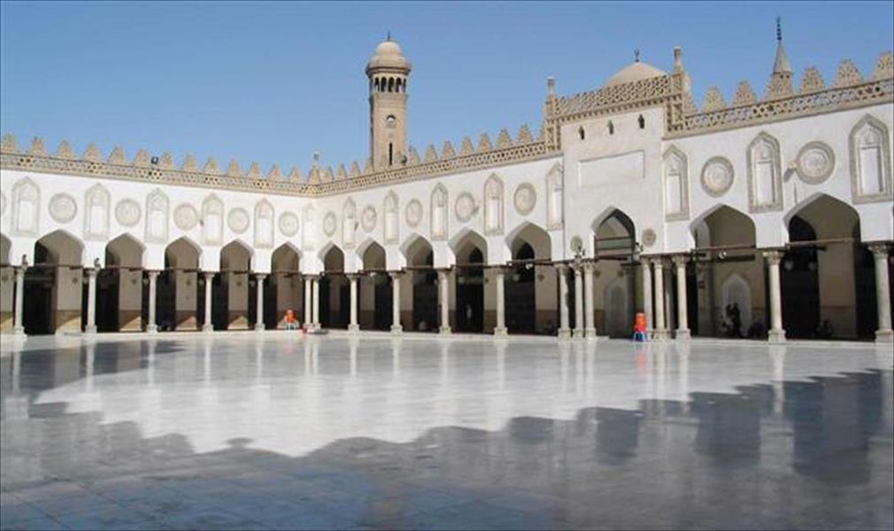 العاهل السعودي يُصدر أمرًا ملكيًّا بترميم الجامع الأزهر