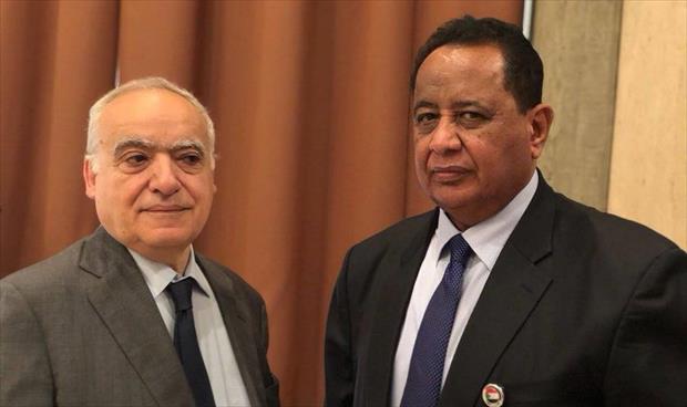 غسان سلامة يلتقي وزير الخارجية السوداني في السعودية