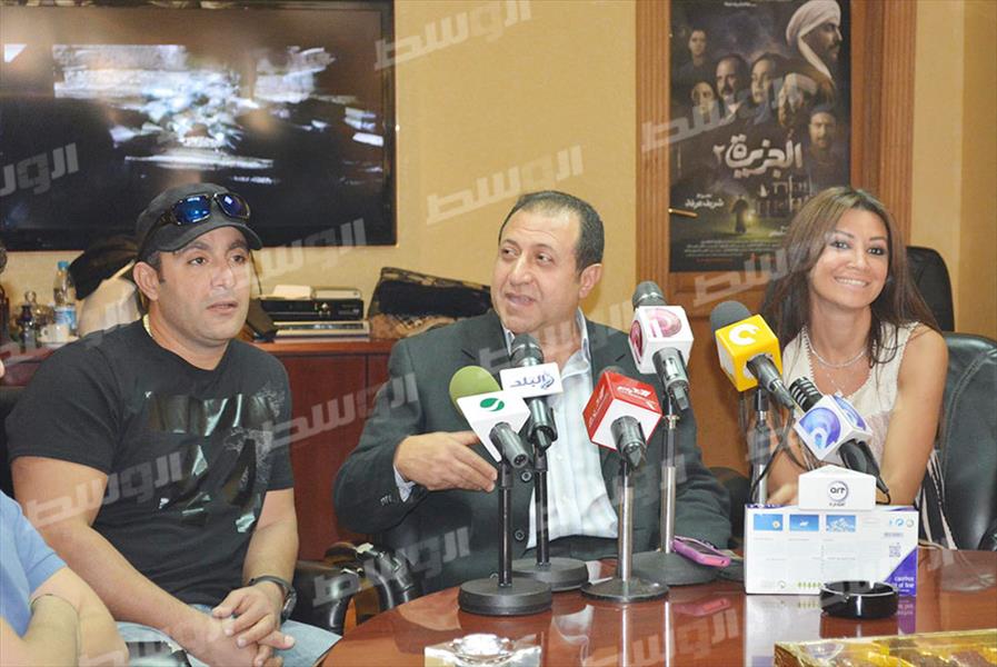 بالصور: أبطال «الجزيرة 2» يحتفلون بتصدره الإيرادات