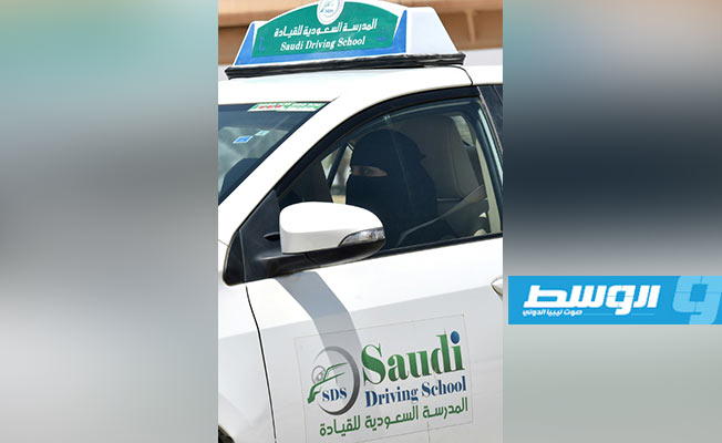 سعوديات يشترطن في عقود الزواج السماح لهن بقيادة السيارة