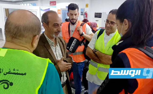 بعثة طبية تونسية تصل مطار الأبرق