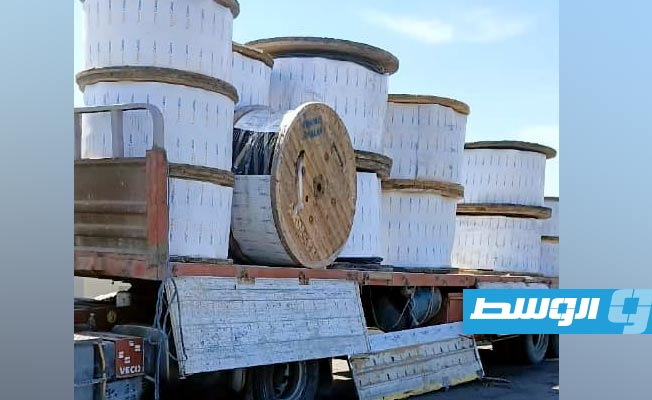 شركة الكهرباء: وصول 6 شاحنات معدات من تونس