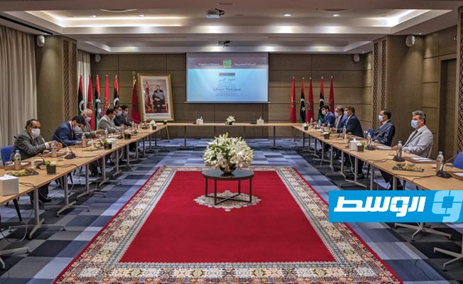 سياسيات وحزبيات تطالبن بعدم استبعاد المرأة من جلسات الحوار الليبي