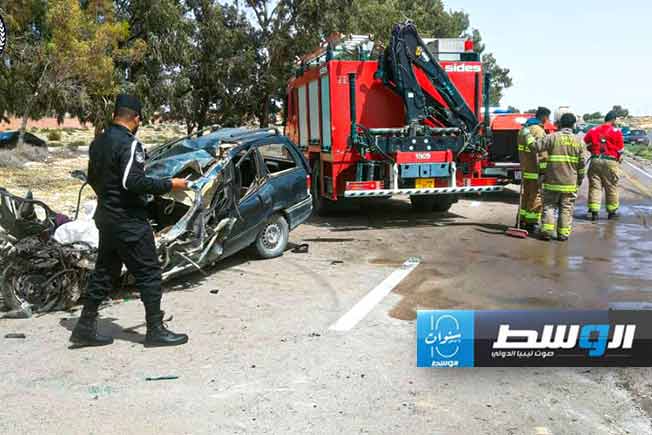 سيارة مهشمة في حادث سير بالطريق الساحلي البريقة، الثلاثاء 26 مارس 2024 (الإنترنت)