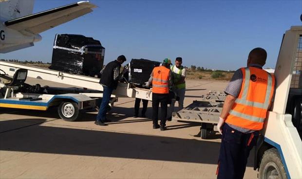 وصول شحنة طبية من هولندا إلى مطار مصراتة