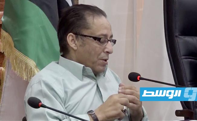 رئيس المنظمة الليبية لحقوق الأشخاص ذوي الإعاقة بشير الفيتوري أثناء إلقاء كلمته في اجتماع بحضور الدبيبة، 3 ديسمبر 2022 (صورة من فيديو: منصة حكومتنا)