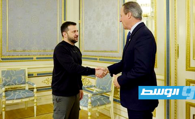 وزير الخارجية البريطاني يزور أوكرانيا ويلتقي زيلينسكي