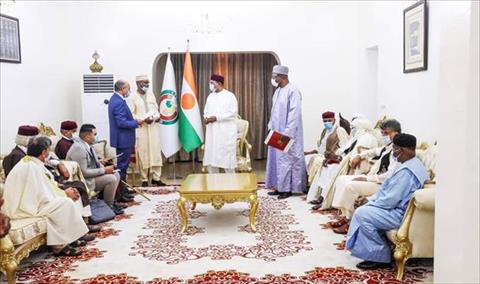 رئيس النيجر يستقبل مع أمين قوات القيادة العامة, 8 أغسطس 2020. (الرئاسة في النيجر)