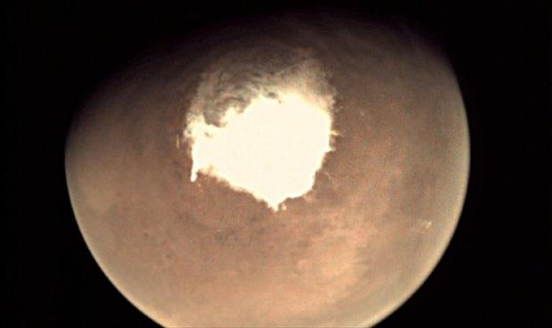 اكتشاف بحيرة مياه سائلة في المريخ