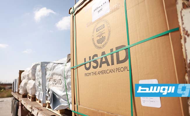 المساعدات الأميركية المقدمة لدعم المتضررين من الفيضانات شرق ليبيا بمطار بنينا في بنغازي. (السفارة الأميركية)