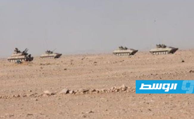 الجيش الجزائري يجري مناورات عسكرية قرب الحدود الليبية