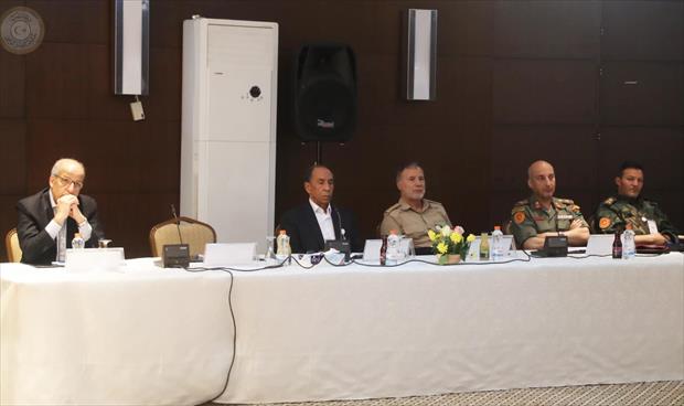 الرئاسي يعقد اجتماعا تشاوريا مع نخب وفعاليات «لصياغة رؤية وطنية مشتركة»