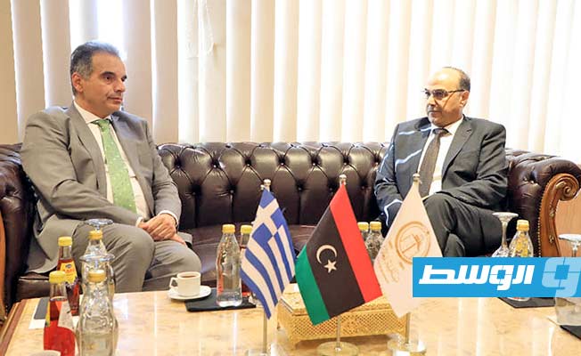 استقبال رئيس المجلس التسييري لبلدية بنغازي للقنصل اليوناني الجديد بالمدينة، الأربعاء 5 أكتوبر 2022. (بلدية بنغازي)