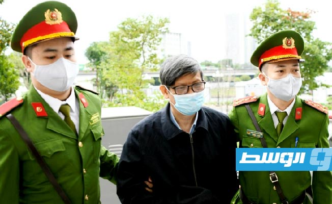 محاكمة وزير الصحة السابق في فيتنام بتهمة الرشوة