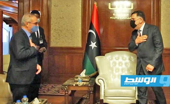 السراج خلال استقباله وزير الخارجية المالطي والوفد المرافق له في العاصمة طرابلس (المكتب الإعلامي للسراح).