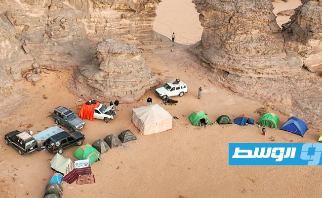 مخيم شباب من مختلف مناطق ليبيا بجبال «أكاكوس». (تصوير: طه الديباني).