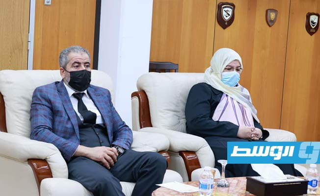 نائبا المجلس الرئاسي، عبد الله اللافي، وموسى الكوني يلتقيان رئيس وأعضاء رابطة ضحايا مدينة ترهونة (صفحة المجلس الرئاسي على فيسبوك)