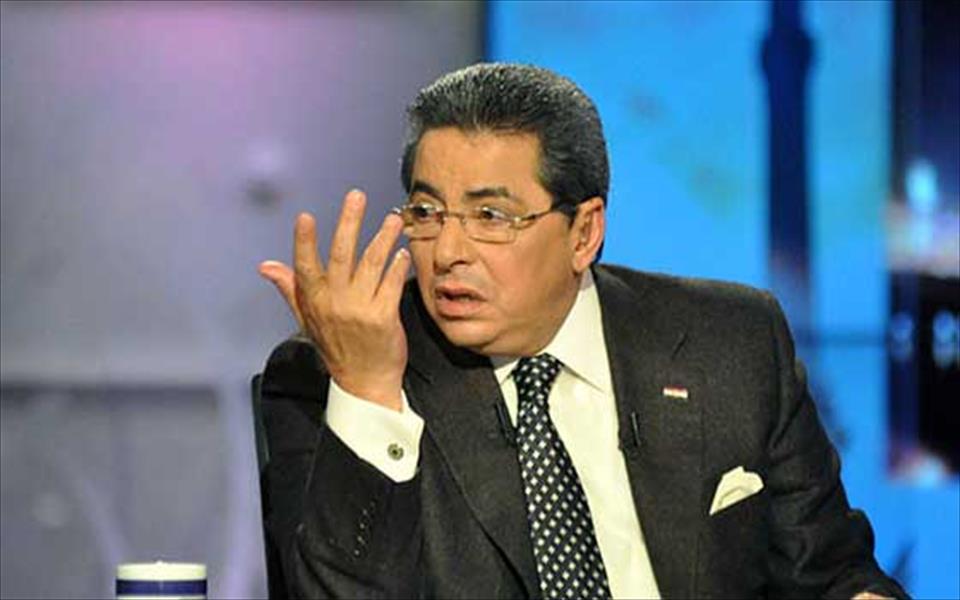 لماذا اختفى الإعلامي محمود سعد من قناة النهار؟