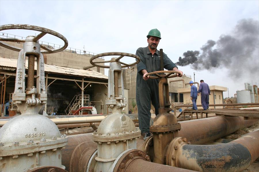 ما الذي يهدد مشروع إنتاج النفط العالمي بين الكويت والسعودية؟