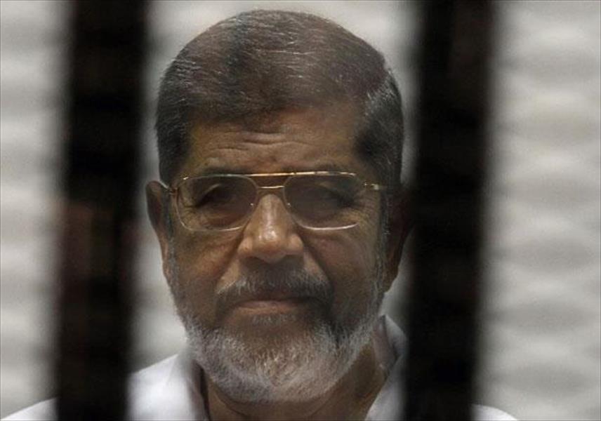 جنايات القاهرة تؤجل محاكمة مرسي في «الهروب الكبير»