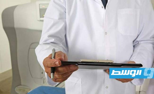 «تحذيران» ضد الأطباء التونسيين من العمل في ليبيا دون ترخيص