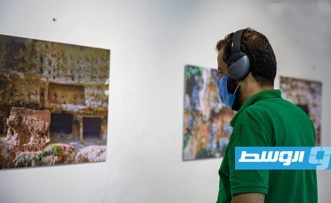 معرض المصور المخرج الوثائقي، ماهر العوامي، يقام ضمن فعاليات «الأسبوع السمعي البصري» الذي تنظمه براح (فيسبوك)
