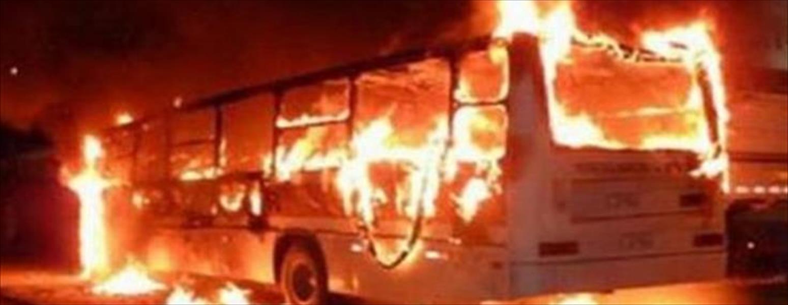 مجهولون يحرقون أتوبيسا للنقل العام في مصر