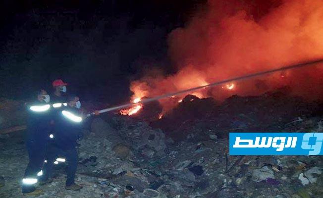 حريق بمكب القمامة الملاصق لمحطة 220 ك.ف شرق طرابلس. (شركة الكهرباء)
