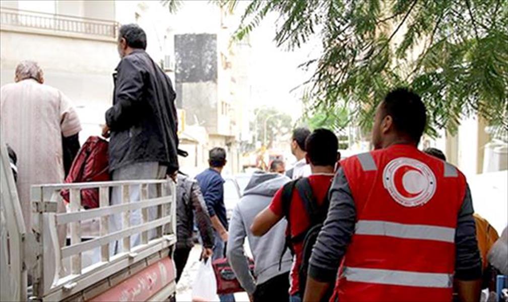 «الهلال الأحمر» يوفِّر ممرًا آمنًا للعالقين ببنغازي