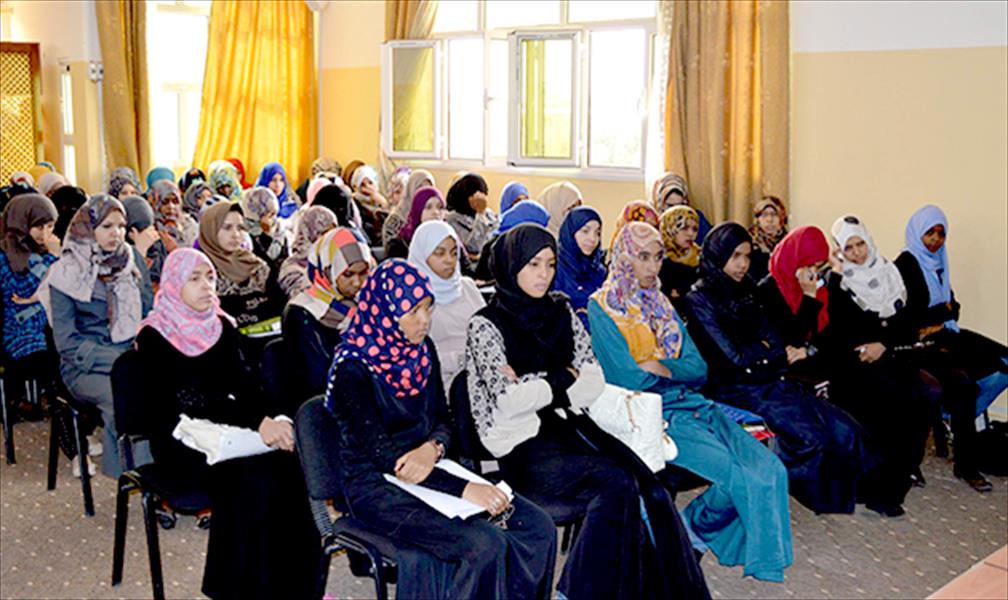 كلية الدراسات الإسلامية بسبها تعقد ملتقى الطلاب الجدد