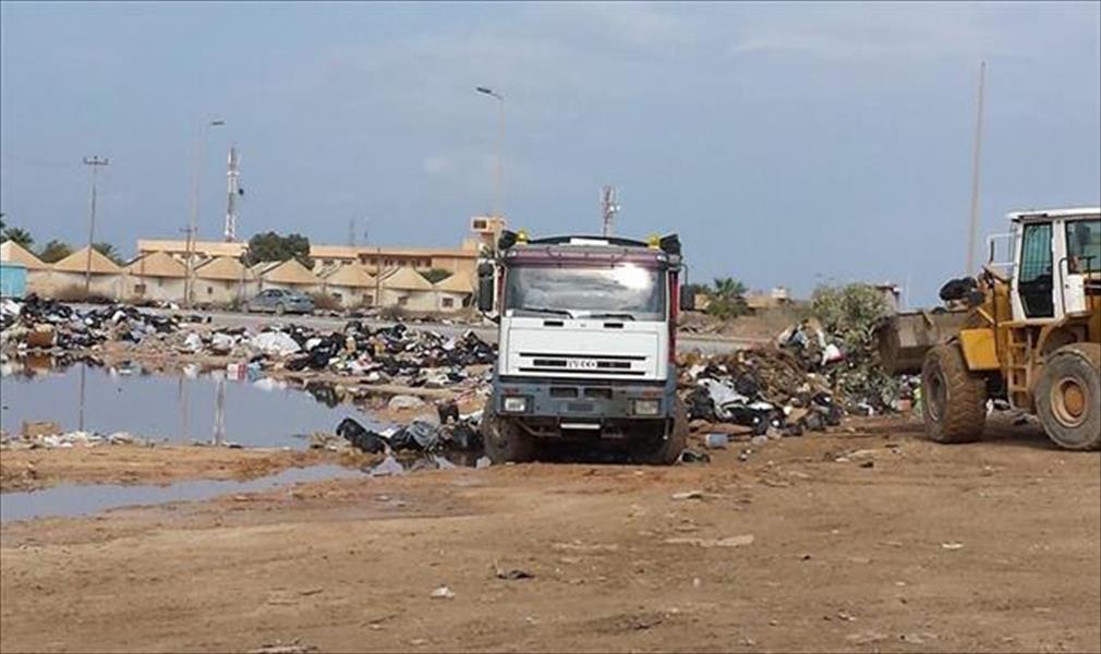 إزالة المخلفات من طريق الساحل والكويفية وأرض شبنة والوحيشي في بنغازي