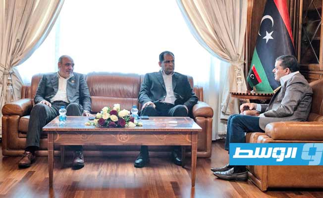 الدبيبة في اجتماعه مع ناجي مختار وبلقاسم دبرز، طرابلس، 10 أغسطس 2022. (مجلس الدولة)