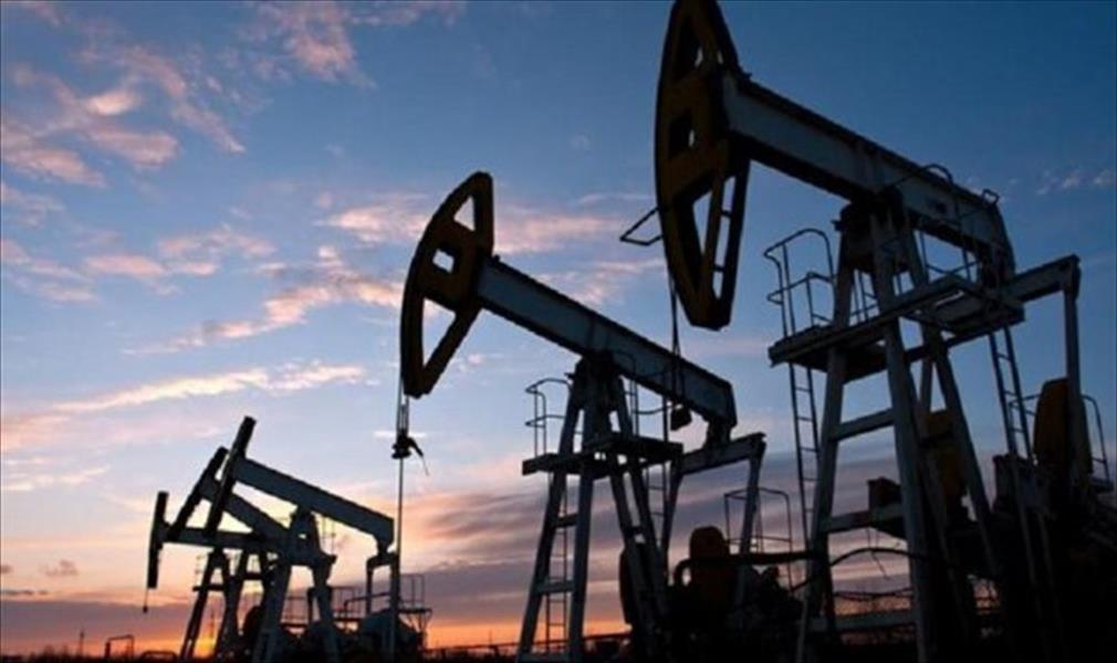 زيادة المخزون الأميركي تهبط بأسعار النفط في آسيا