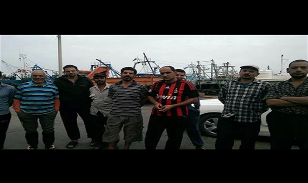 ميناء زوارة لا يحتجز صيادين مصريين