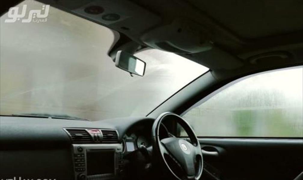 بالفيديو: الطريقة المثالية لمنع البخار من التجمع على نوافذ سيارتك