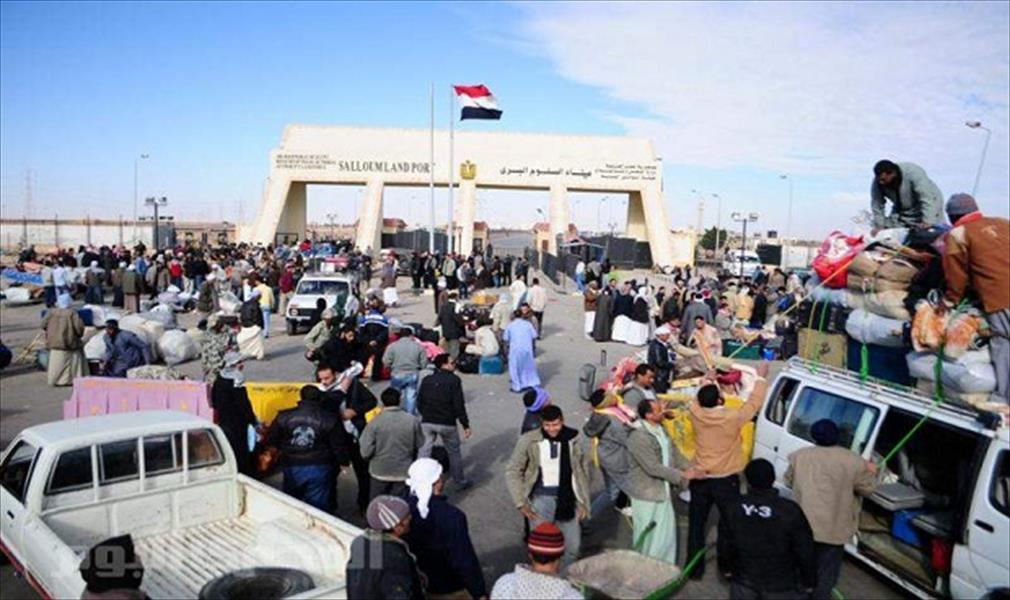 مصر تحذر مواطنيها من السفر إلى ليبيا دون إقامة