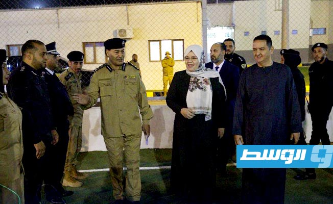 وزيرة العدل بحكومة الدبيبة تشرف على الإفراج عن 1057 سجينا (صور)